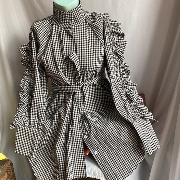 Printed black and white ruffle shirt dress - Picture 9 of 14